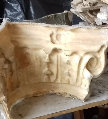 Restauración de piezas del mirador del Museo Estevez en taller realizada por Almapiedra. 