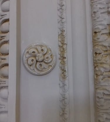 Proceso de restauración del Salón Blanco de la Gobernación de Santa Fe en Rosario realizado por Almapiedra.