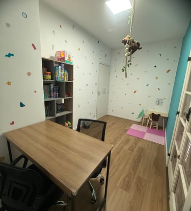 Ambiente interno Clínica DesenvolveU especializada em autismo e desenvolvimento infantil em Osasco