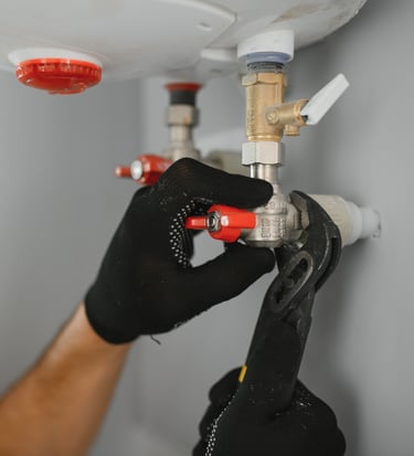 expert pipe being repaired in Goodyear Az