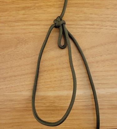 Bowline with a bight in green paracord