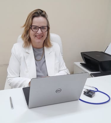 Dra. Cris Tavares: atendimento online. Emagrecimento, ganho de massa muscular, medicina.