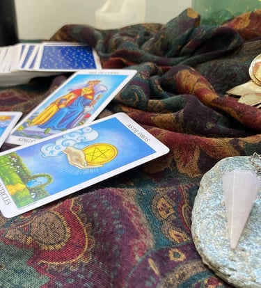 lectura de tarot terapéutico con álvaro castro astrólogo