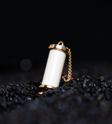 Photo produit pour Albanu Monaco, Collier en poils de mammouth.