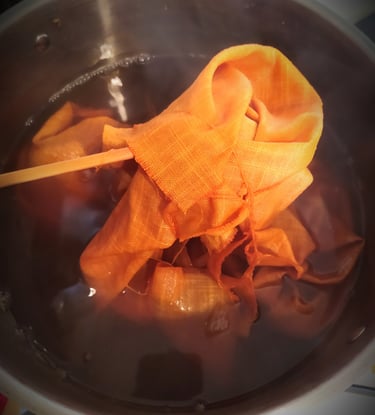 Bain de teinture végétale au cosmos