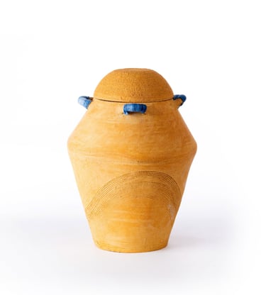estelle del artisane urne en céramique grès roux et fil bleu