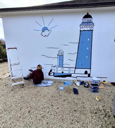Photo du chantier de la fresque murale du phare par Eva Girardeau