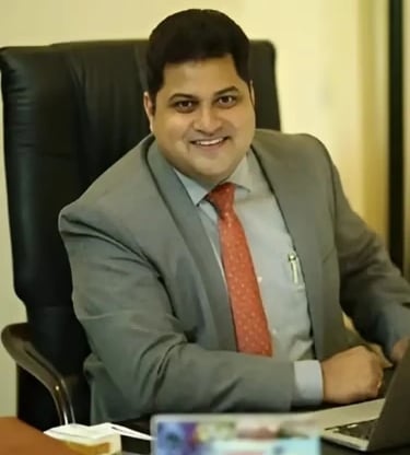 Founder S.S. Sreejith delivering a lecture on conscious leadership and business strategy at CMI Kochi.