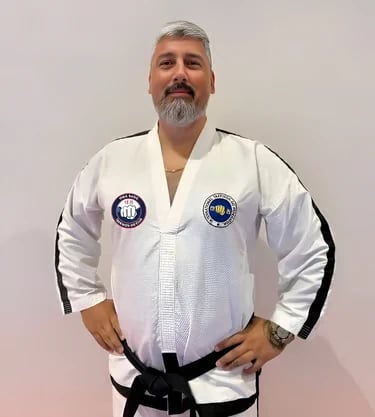 Master Carlos Bazan 7th Dan ITF World Champion, Hwa Rang Taekwon-Do instructor in Dubai