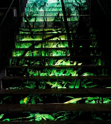 Escaleras Restaurante Mahawi Resort