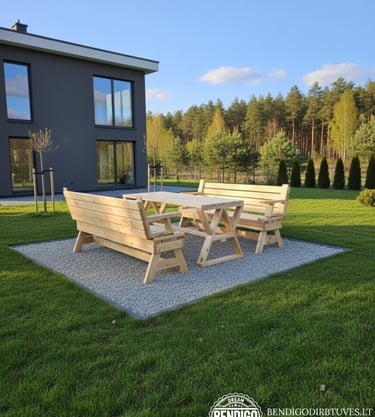 Medinis lauko baldų komplektas - stalas ir du suolai