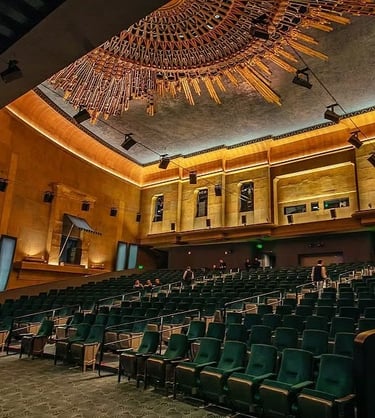 netflix-egyptian-theatre-decor-inside-hollywood-losangeles