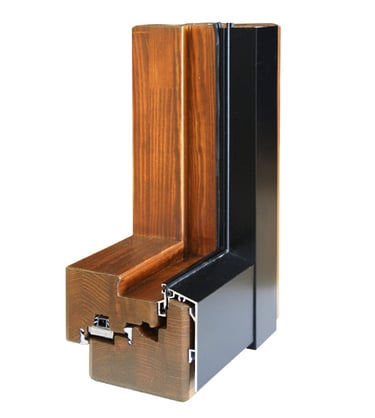 Madera interior; Aluminio exterior