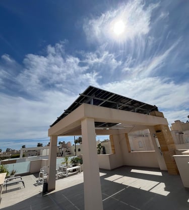 Professionelle Solar-Installation in Spain unter Schweizer Bauführung. Garantiert in unter 30 Tagen