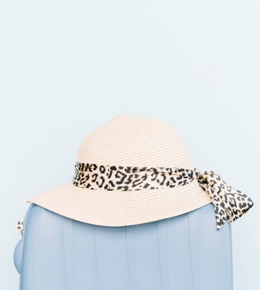 Product-Photo-Editing-Hat-and-Bag-Photo-Editing
