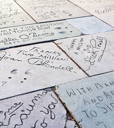 drawings-tcl-chinese-theatre-hollywood-walk-of-fame-los-angeles