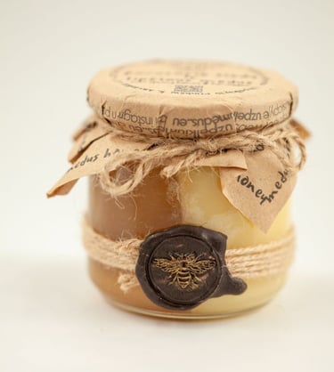 Lipčius. Lipčiaus medus. Pavasarinis ir lipčiaus medus. Dviejų skonių medus. Užpelkių medus.