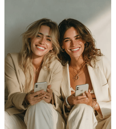 Candidatas jóvenes Talenty con iPhone
