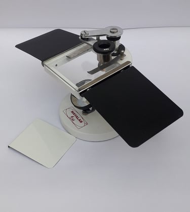 Dissecting microscope