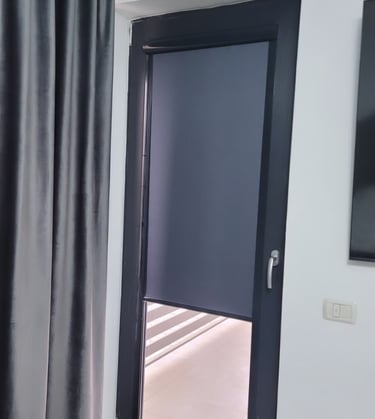 ROLETE CU CASETA / SEV HOME