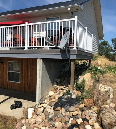 Wrap around second story deck