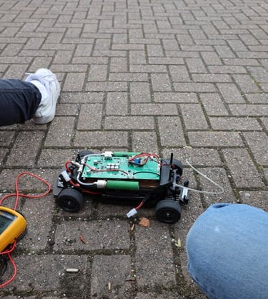 Hydrogen-powered radio controller car