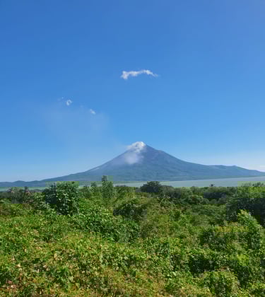 Momotombo | Leon, Nicaragua | The Original Tours
