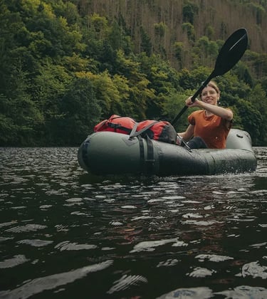aventura en packraft en cedeira y as pontes, xeoparque cabo ortegal
