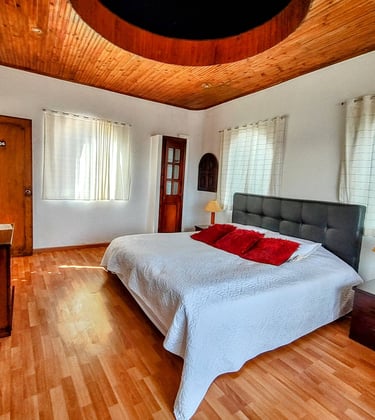 Habitaciones, Refugio Génesis, lago de tota, laguna de tota, playa Victoria, naturaleza, restaurante