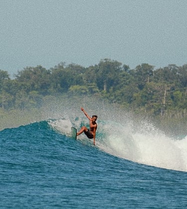 waves in mentawai