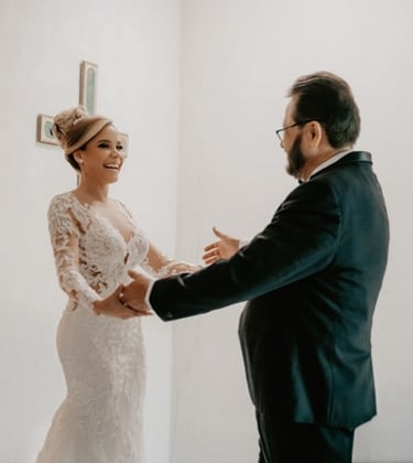 Reacción de papá al ver su hija con vestido de novia - Mejor videógrafo de bodas en GDL, México