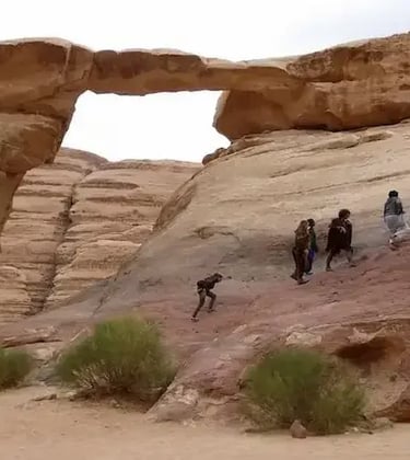 Um Frouth Rock Bridge in Wadi Rum