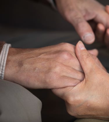 Aperto de mãos em sinal de apoio