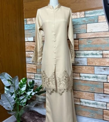Baju Kurung Lace Como Crepe