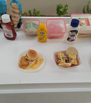 mini burgers live station, mini burgers for kids party