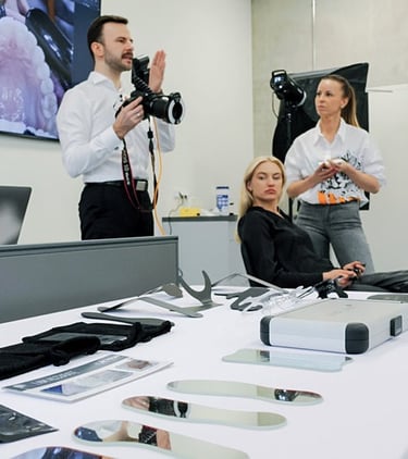 veidrodžiai, plėtlikliai, odontologinė fotografija