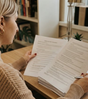 eine Psychologin bei der Arbeit