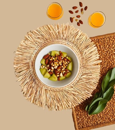 Set de table africain beige en raphia