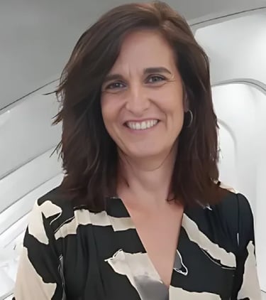 Natalia Orihuela Madrid sonriendo, reflejando su enfoque apasionado y experto como Project Manager Digital especializada en I