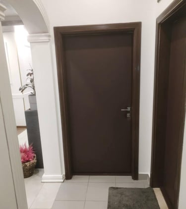 باب عازل صوت