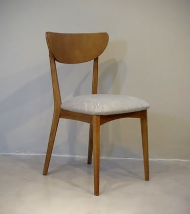 silla madera tapizada respaldo curvo