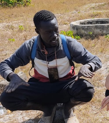 Photo d'Aziz, président de Bourokk, Agronome passionné, expert en pisciculture, horticulture et aviculture.