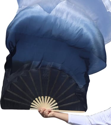 A esta hermosa seda de juego se le añade una cuerda fina y fácil de quitar que convierte estos velos