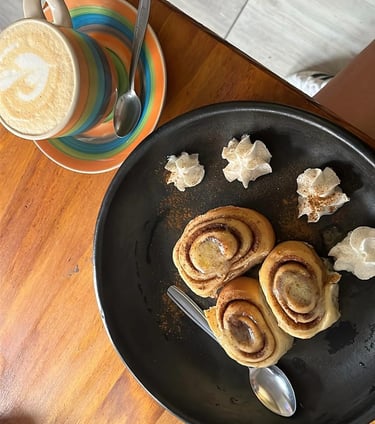 rollos de canela,cafe je&ma, circasia quindio