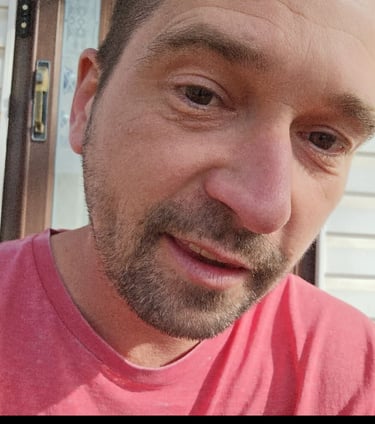 Michel Tremblay from Laval giving Google 5 Star Review following a bed bug extermination