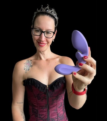 Pleasurelit Patricia holding the OSUGA Flow