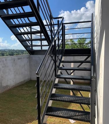 Escada Metalica em Francisco Morato São Paulo-SP-5