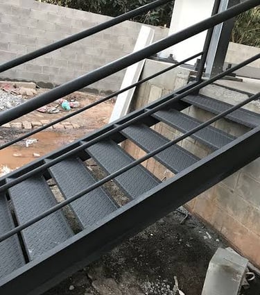 Escada Metalica em Francisco Morato São Paulo-SP-6