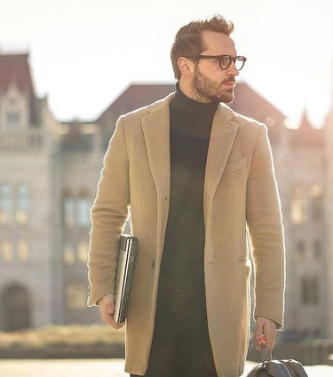 Precautions While Walking On The Streets During Travel