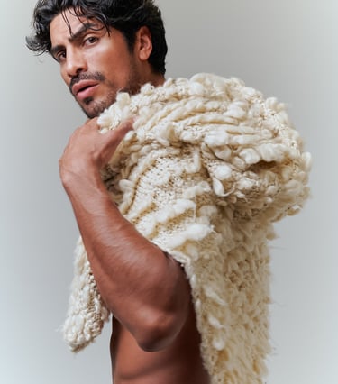 ⁠Dany Peña /commercial image with a light textured background